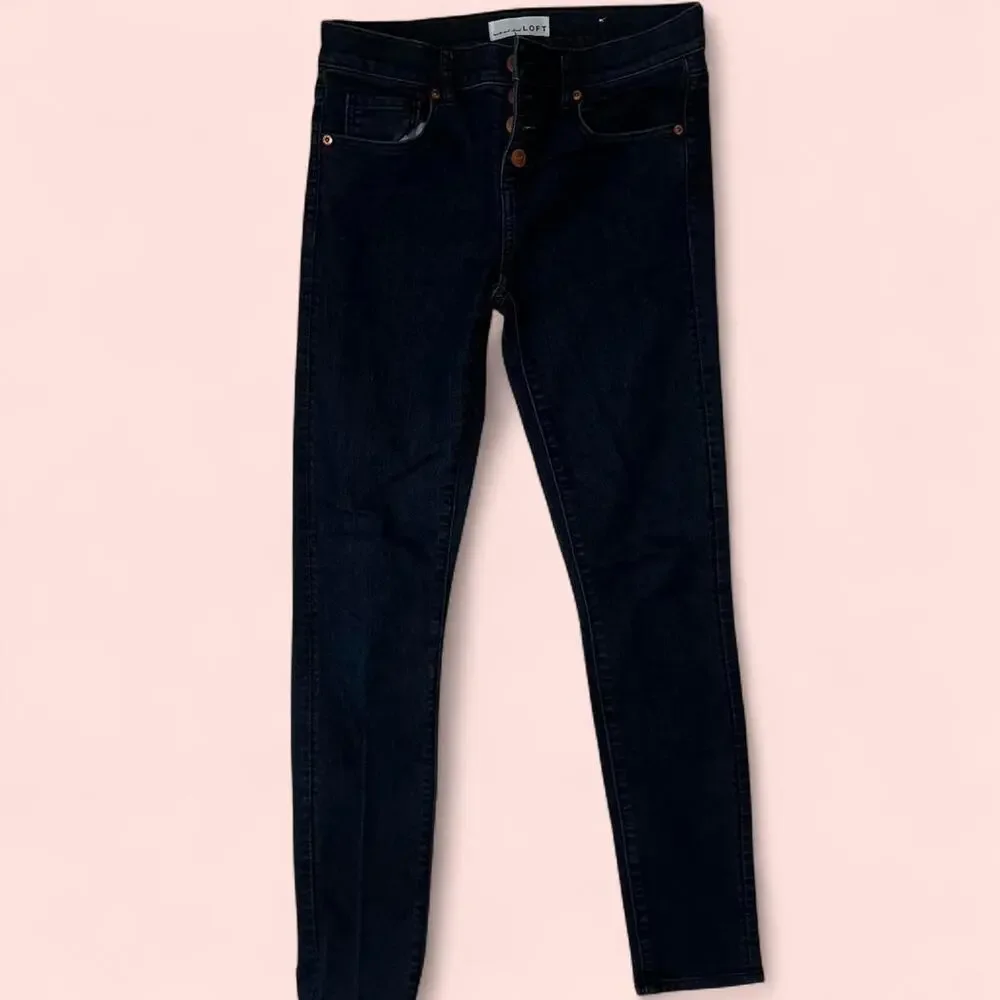 Loft dark wash modern skinny jeans - Picture 2 of 5